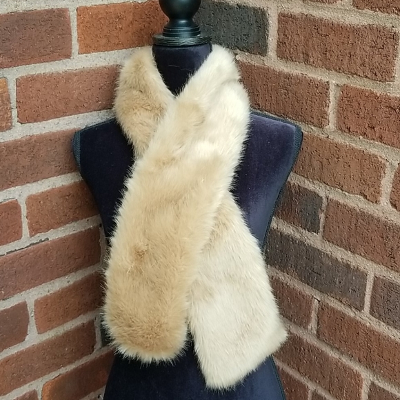 LOFT Accessories - Loft Faux Fux Scarf EUC